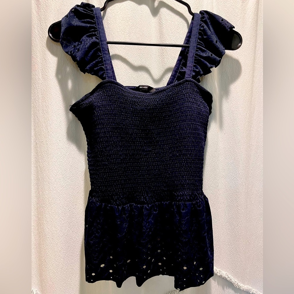 Vero Moda, Sleevless Smocked top with Crochet details, XS